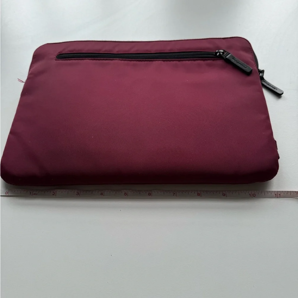 Incase soft zippered sleeve/case for tablet or laptop. Cranberry. Gently worn.